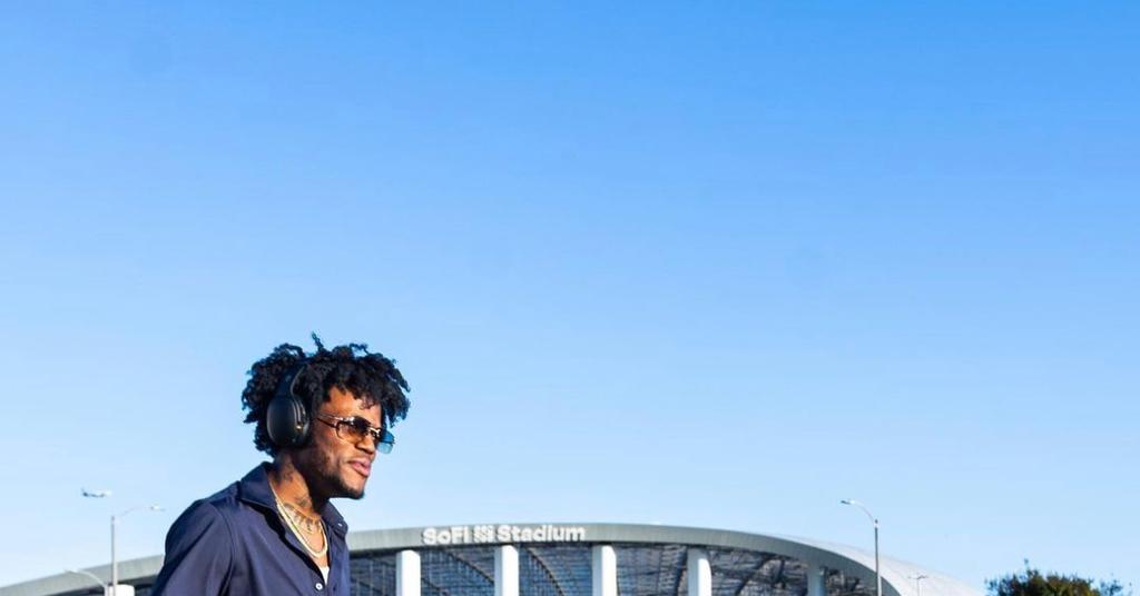 Who Are Comedian D.C. Young Fly's Older Siblings?