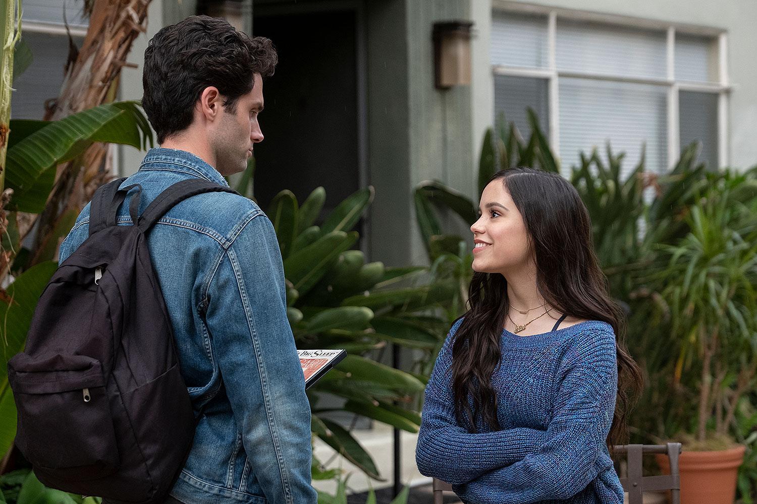 Penn Badgley as Joe and Jenna Ortega as Ellie in 'You'