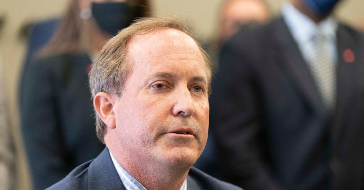 Ken Paxton at a press conference in 2020. 