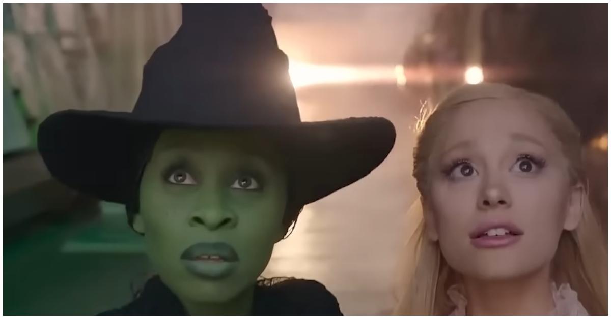 (l-r): Cynthia Erivo and Ariana Grande in 'Wicked'