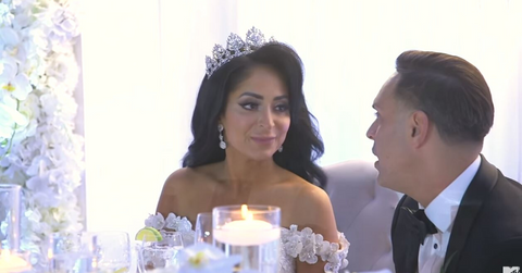 does angelina still talk to jersey shore cast