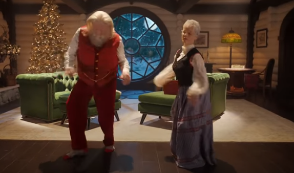 Who Is Mrs Claus In John Travoltas Odd Capital One Santa Commercial 