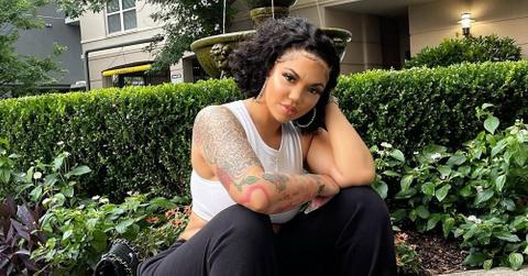 Renni Rucci posting a photo of herself outside her residence.