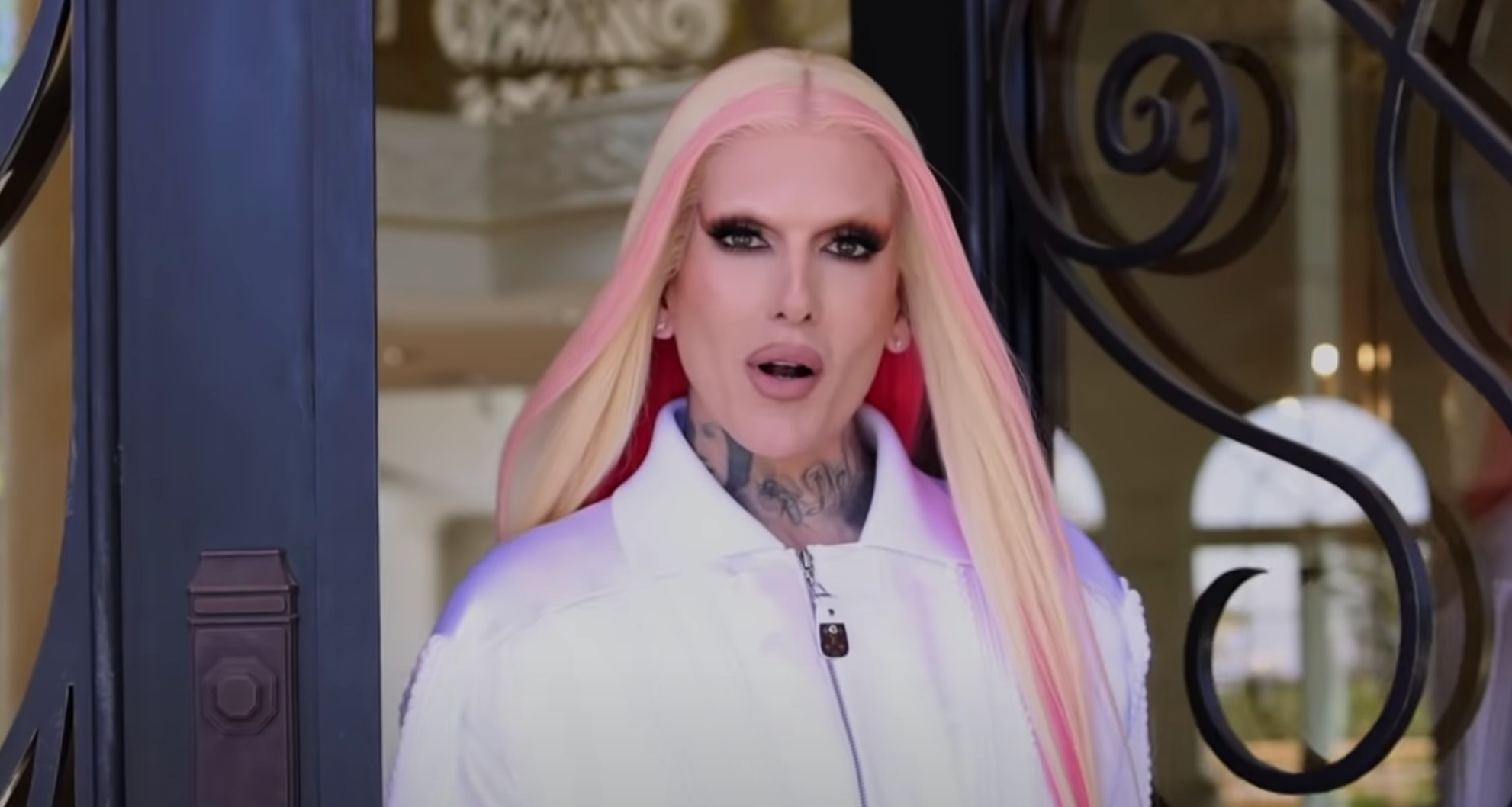 Jeffree Star's Purple Backyard Has Seriously Confused His Followers