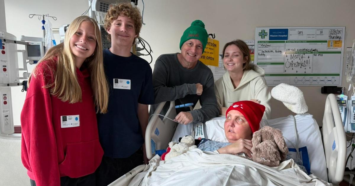 Chris Coble and his children visit Lori Coble in the hospital
