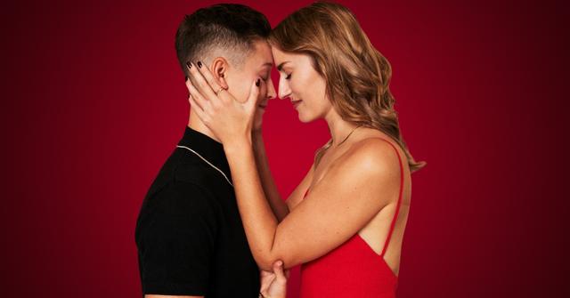 Xander and Vanessa embrace on 'The Ultimatum: Queer Love'