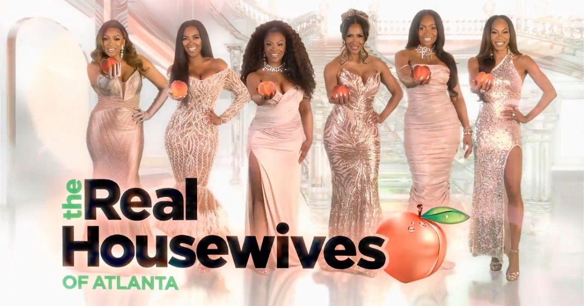 (lr): Drew Sidora, Kenya Moore, Kandi Burruss, Sheree Whitfield, Marlo Hampton és Sanya Richards-Ross