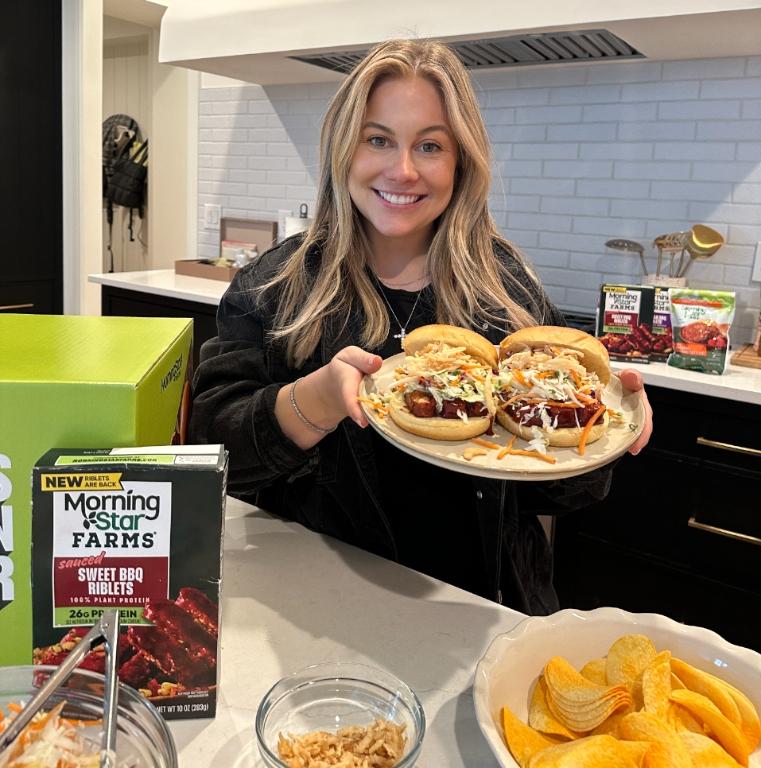 Shawn Johnson cooking Riblets