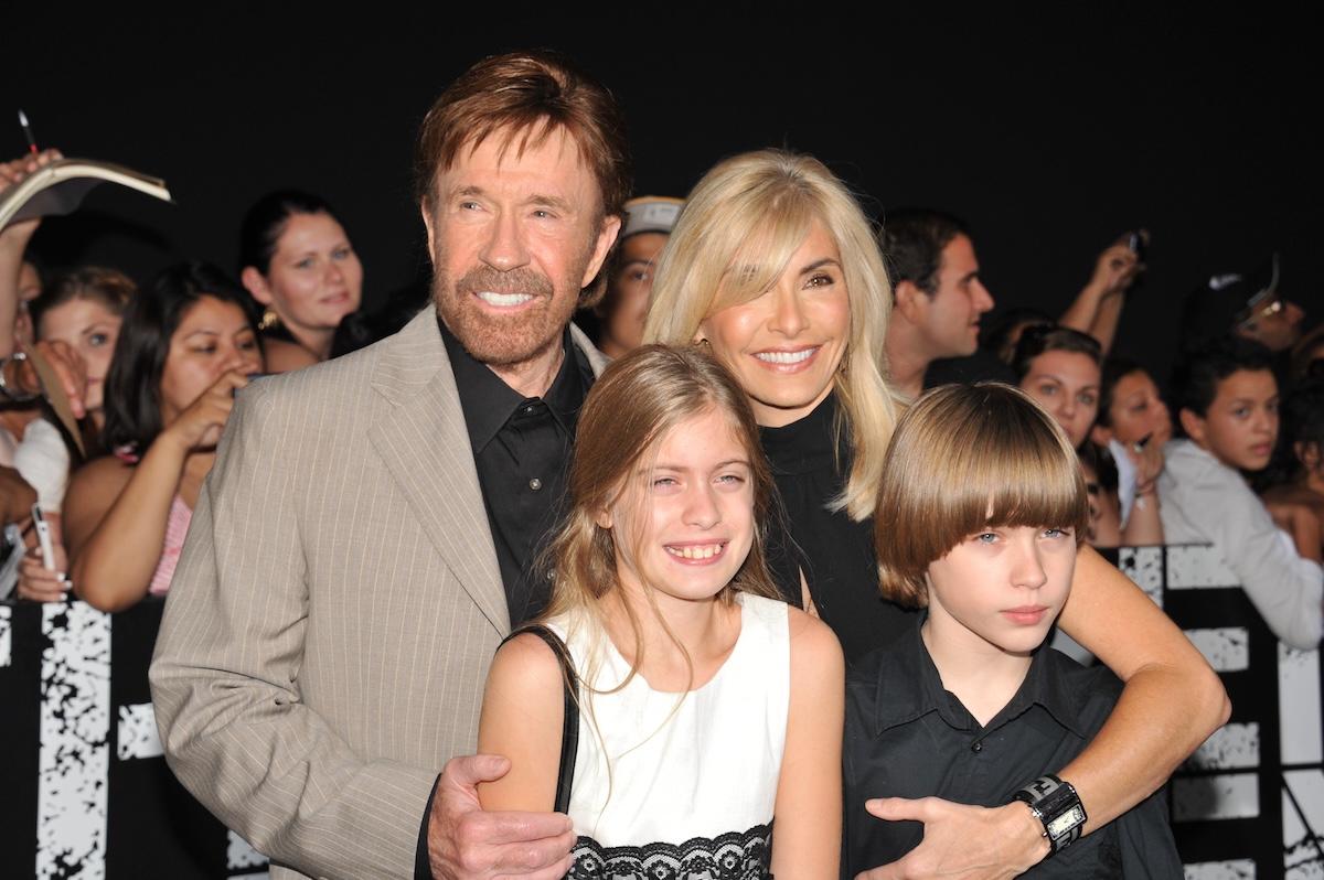 Chuck Norris et sa famille à la première d'Expendables 2