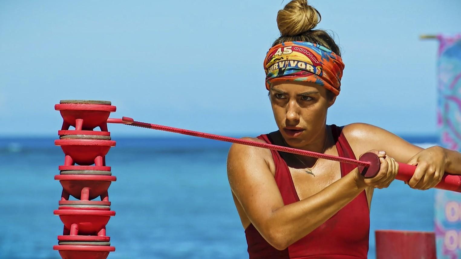 Dee Valladares does the final challenge on 'Survivor 45'