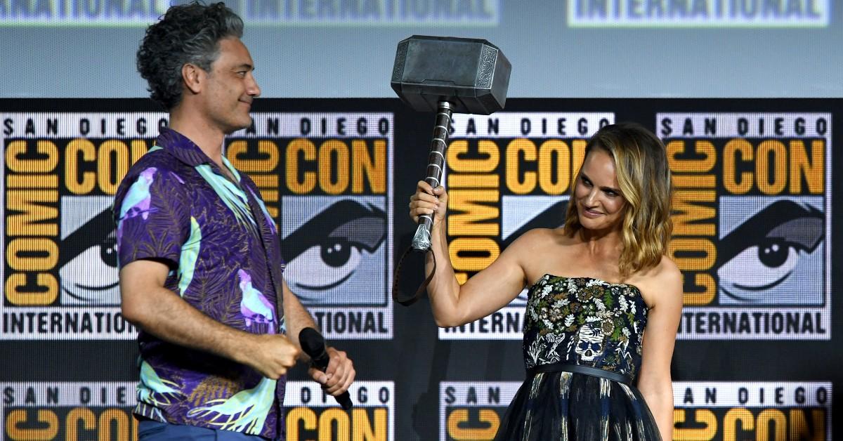 (L-R) Taika Waititi and Natalie Portman 