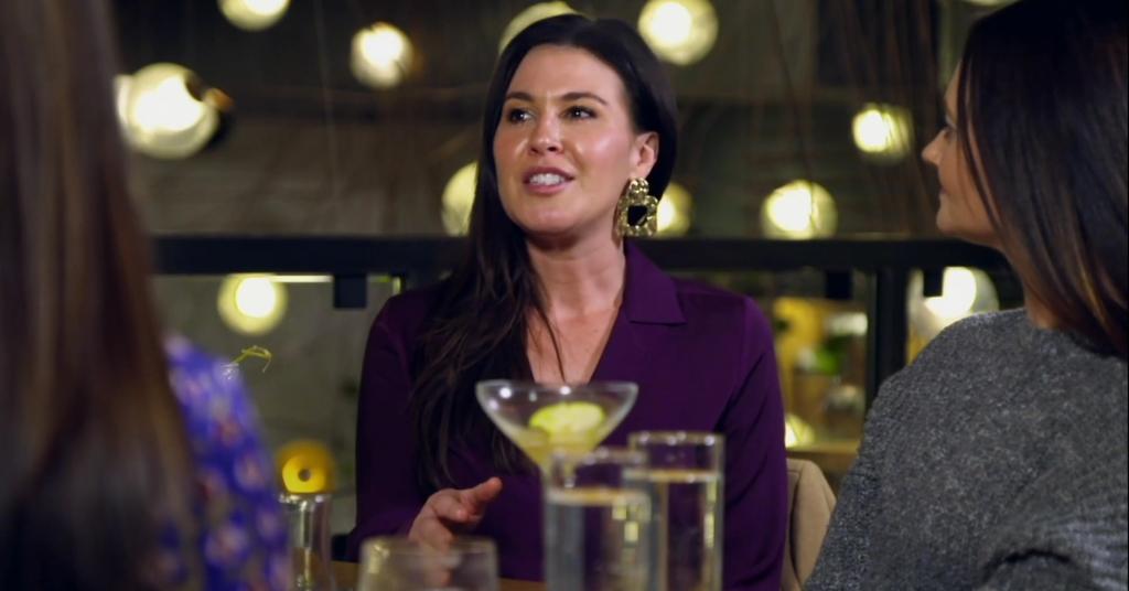 Dr. Pia Thinks Chloe and Michael Are Inauthentic on MAFS (EXCLUSIVE CLIP)