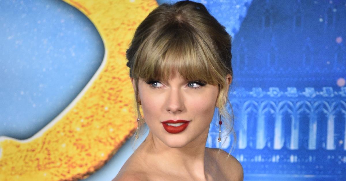 Taylor Swift attends the 'Cats' world premiere.