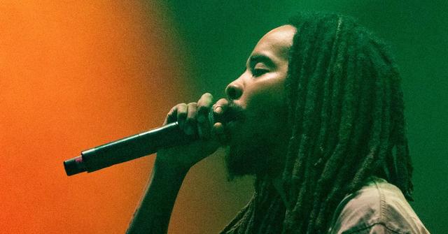 Earl Sweatshirt performs on stage