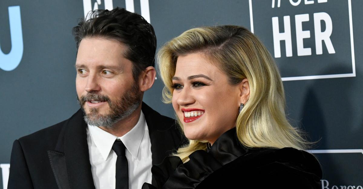 Kelly Clarkson is adjusting to the single life following her high-profile divorce from Brandon Blackstock. 