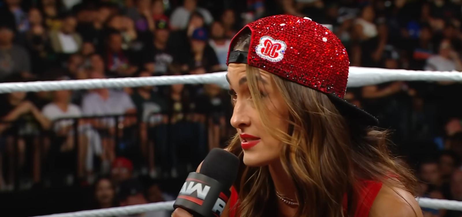 nikki-bella-on-monday-night-raw