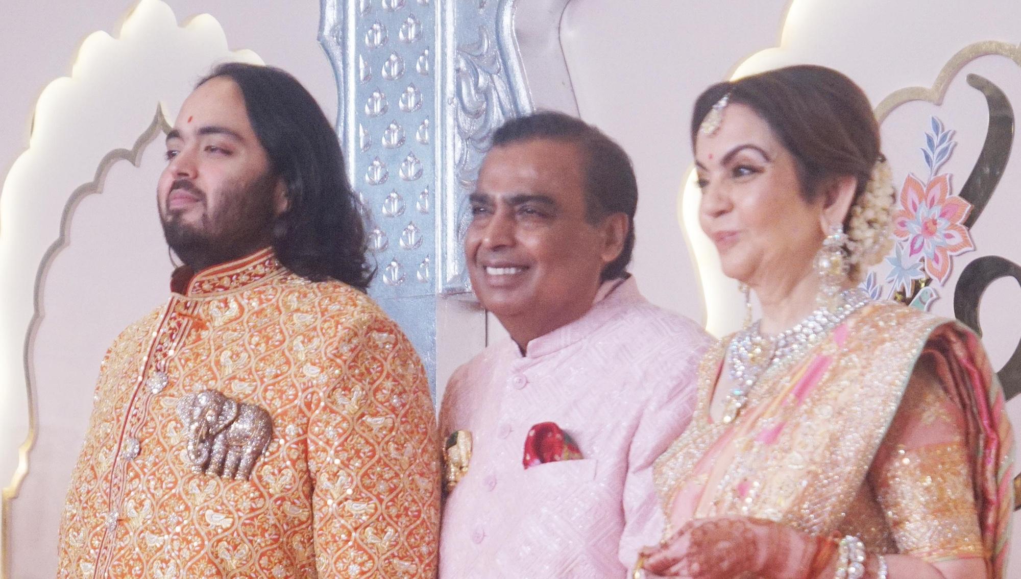 Anant Ambani and his parents, Mukesh Ambani and Nita Ambani 