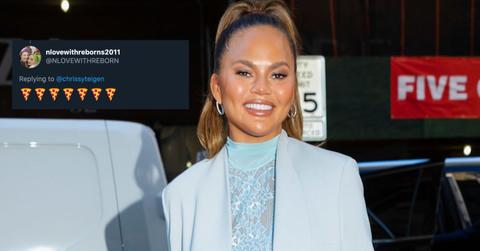 chrissy teigen pizza