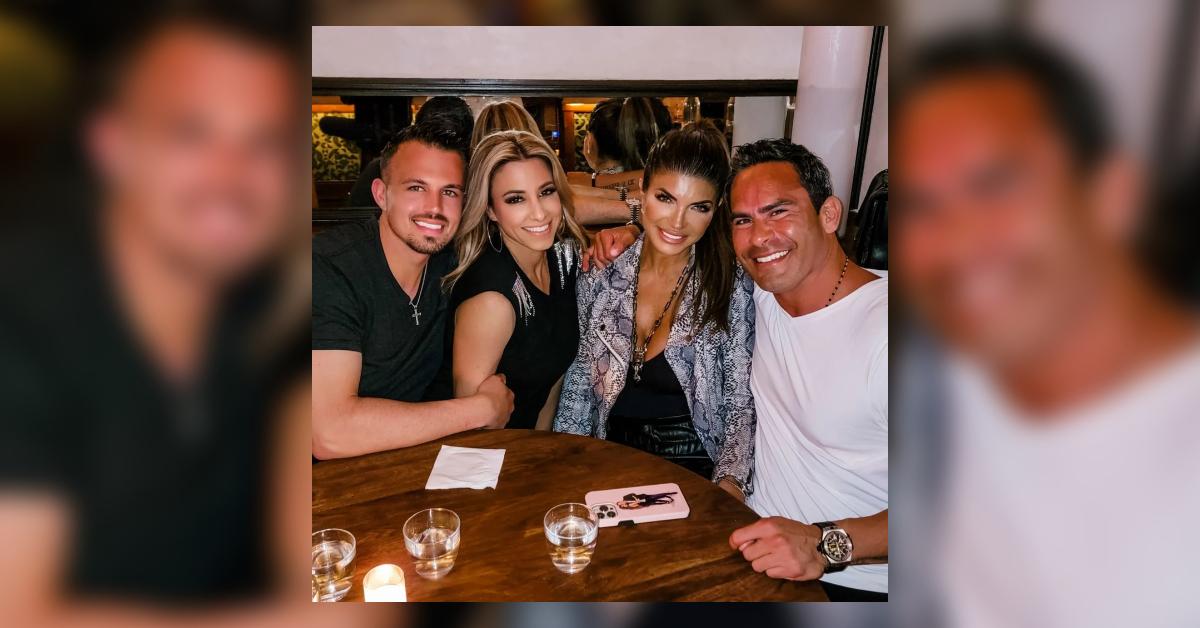 (gd) : Nate Cabral, Danielle Cabral, Teresa Giudice et Louie Ruelas en mai 2022.