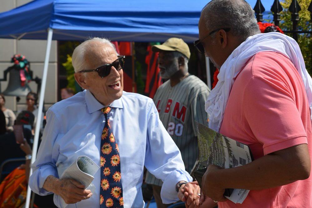 Bill Pascrell Jr meeting constituents