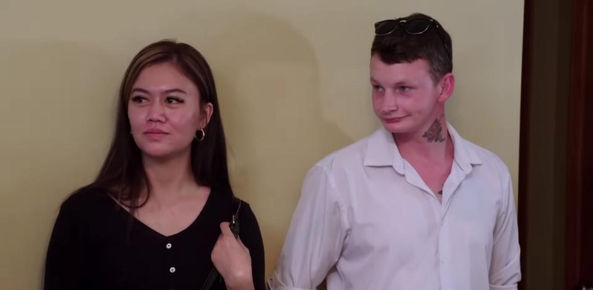 Citra and Sam meet Sam's mom on 90 Day Fiance