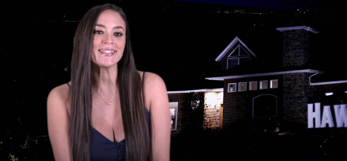 Sammi talks to producers in a 'Jersey Shore: Family Vacation' confessional