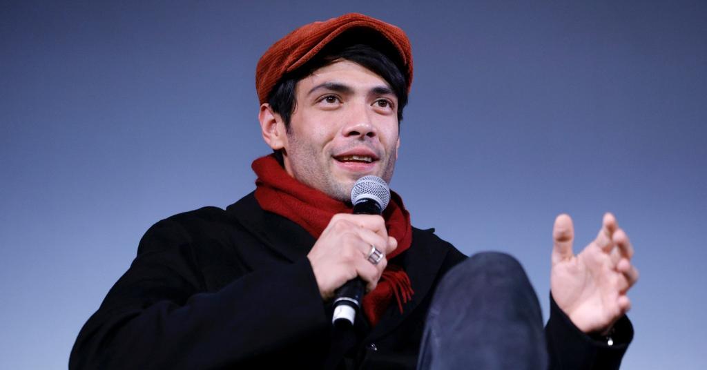 Who Is Diego Calva Dating? The ‘Babylon’ Star’s Love Life