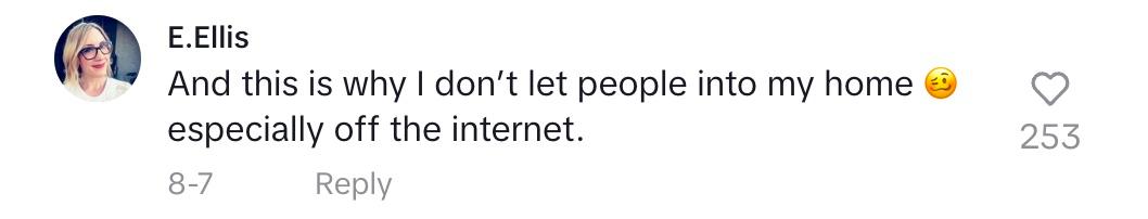 https://media.distractify.com/brand-img/LBHS-jLx7/0x0/tiktok-comment-hinge-date-1695944925725.jpg