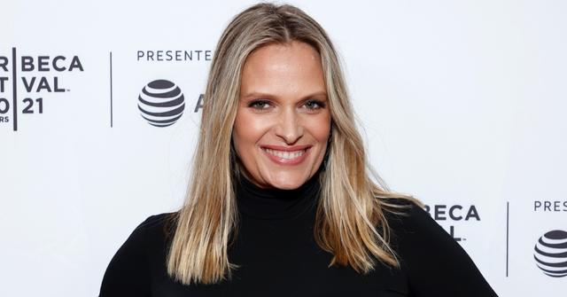 Vinessa Shaw.