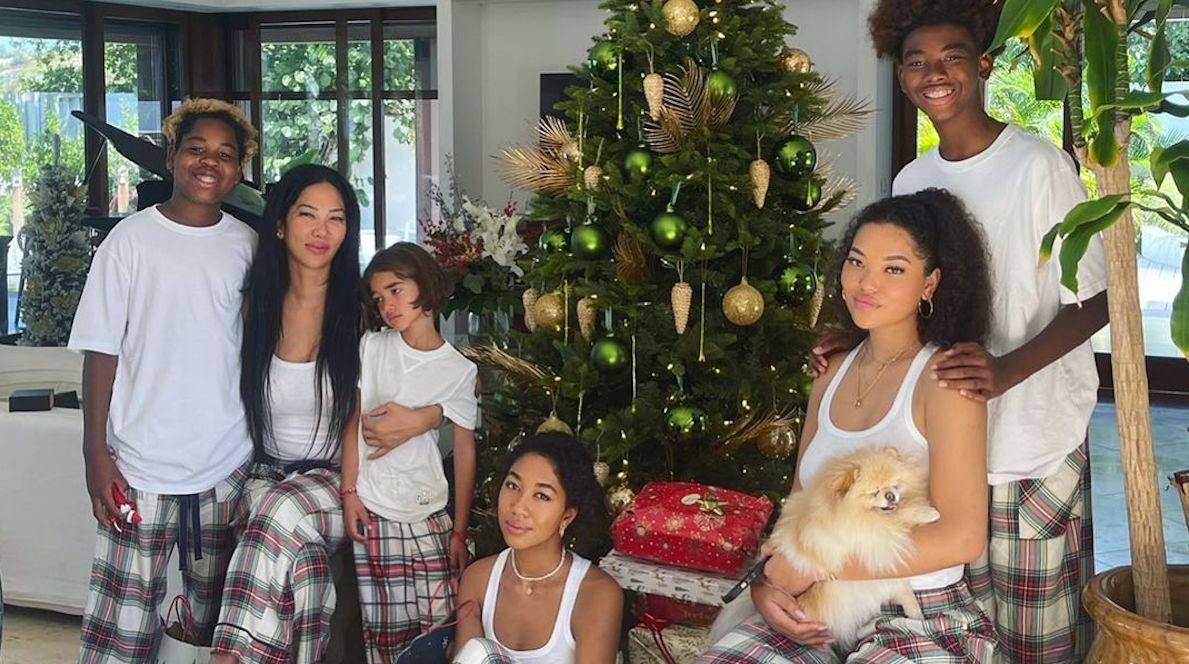 Who Are Kimora Lee Simmons Children? Let's Break It Down