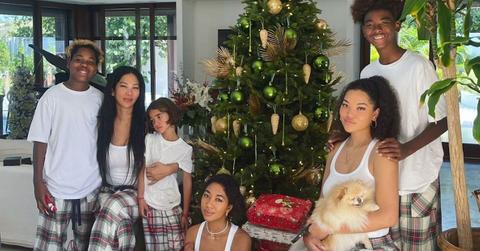 Kimora Lee Simmons and her five kids in front of a christmas tree