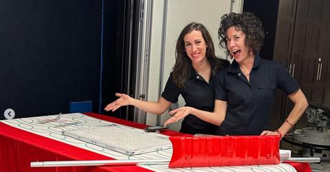 ‘Renovation 911’ Hosts Kirsten and Lindsey