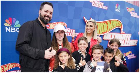 (l-r): Travis Mullen and Gina Kirschenheiter with their kids