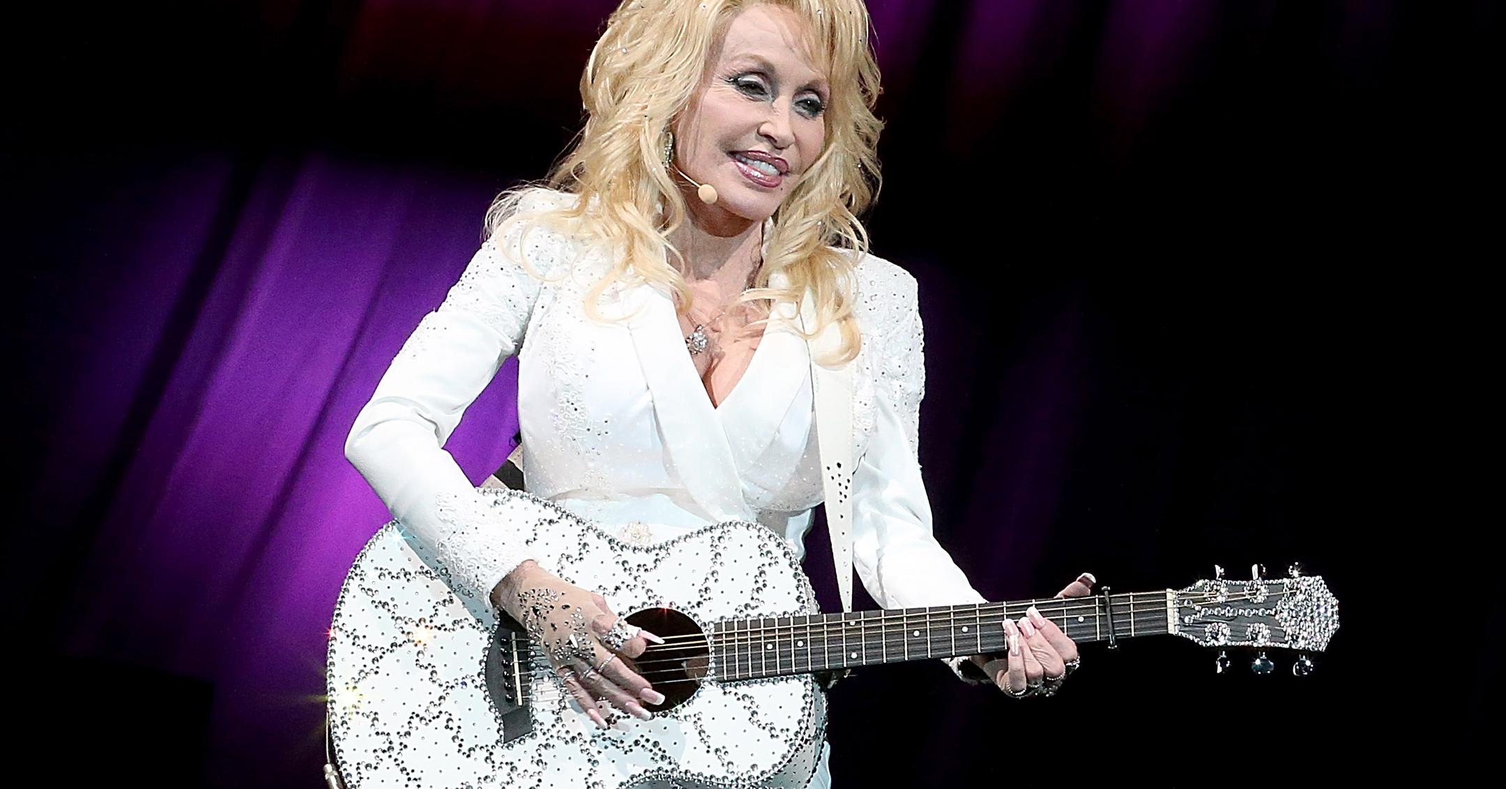 Why Does Dolly Parton Wear Gloves? Fans Have Theories