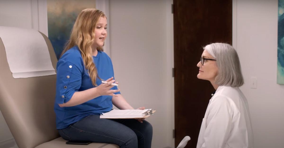 Amy Schumer stars in a Tampax commercial with a gynecologist.