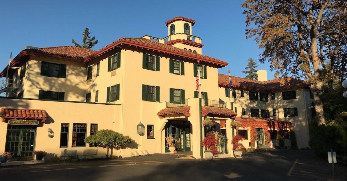 columbia gorge hotel