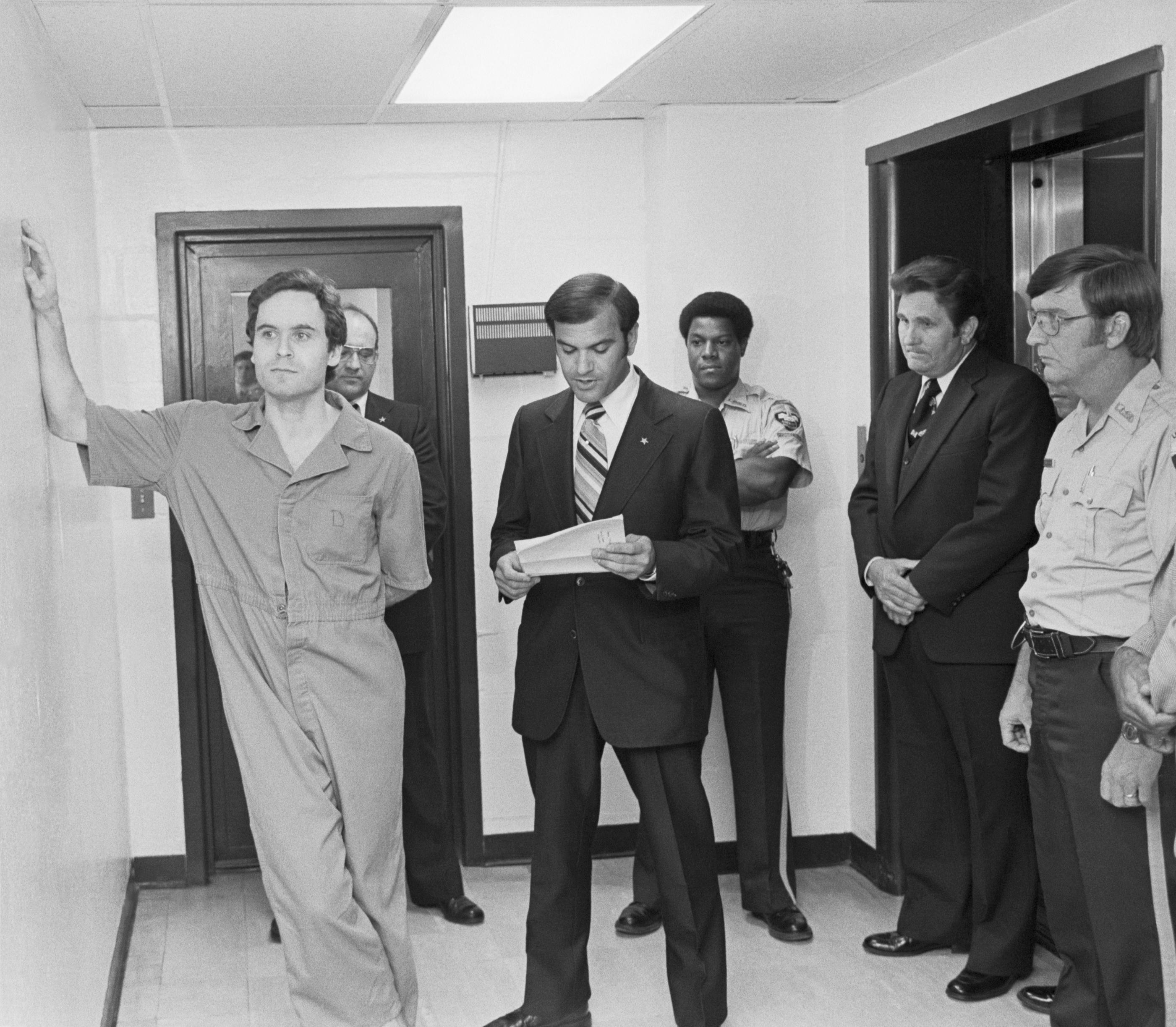 ted bundy hallway