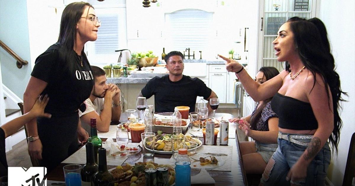 Jenni and Angelina fighting over dinner on 'Jersey Shore: Family Vacation'