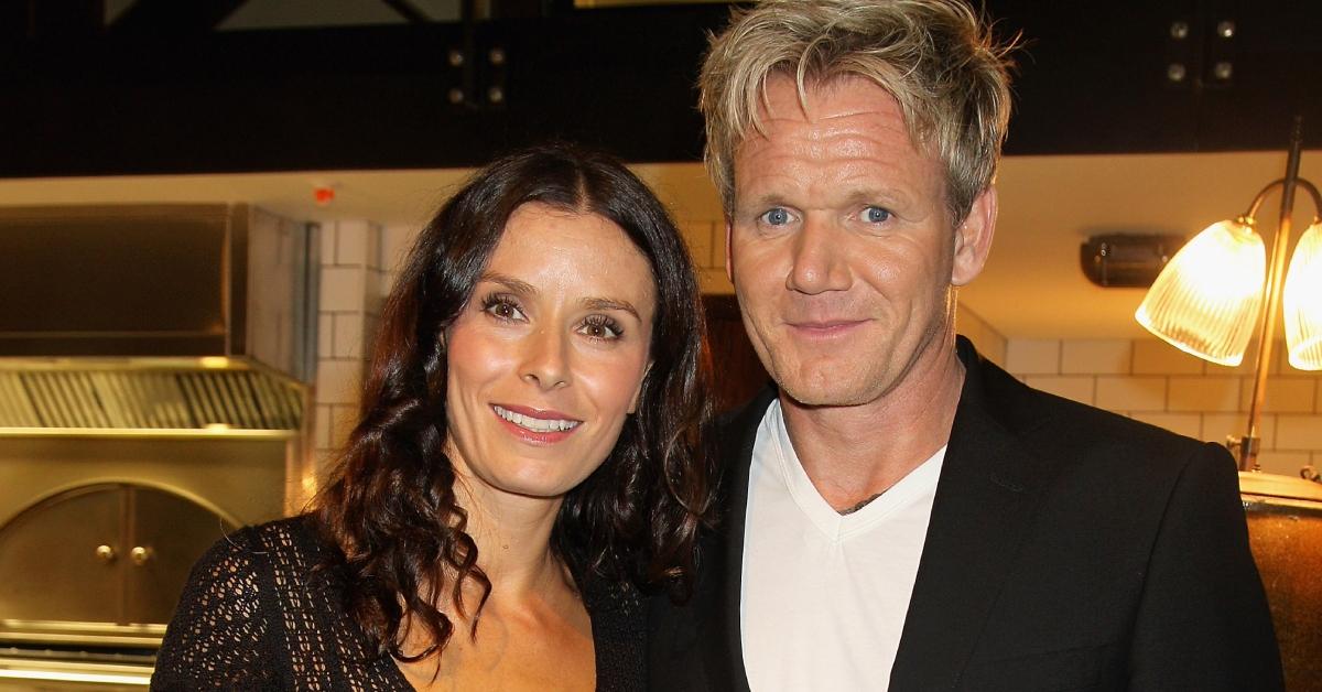 gordon ramsay posing for a photo with wife tana ramsay