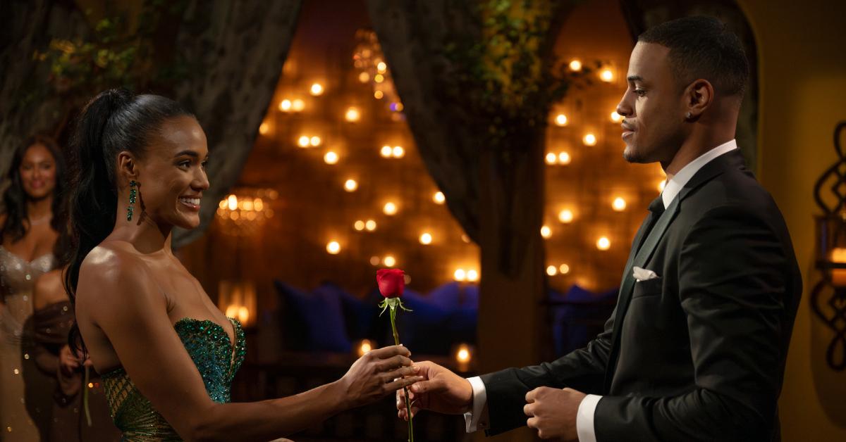 Grant gives Zoe a rose during the first rose ceremony of 'The Bachelor' Season 29.