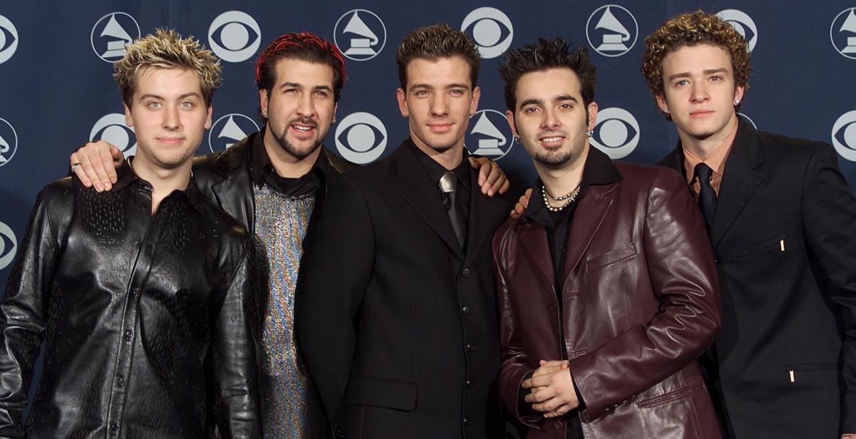 Members of the band *NSYNC attend the 2001 Grammy Awards.
