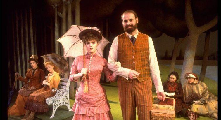 Bernadette Peters & Mandy Patinkin in 'Sunday in the Park With George'