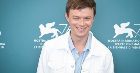 dane-dehaan-the-stranger-1586971754909.jpg