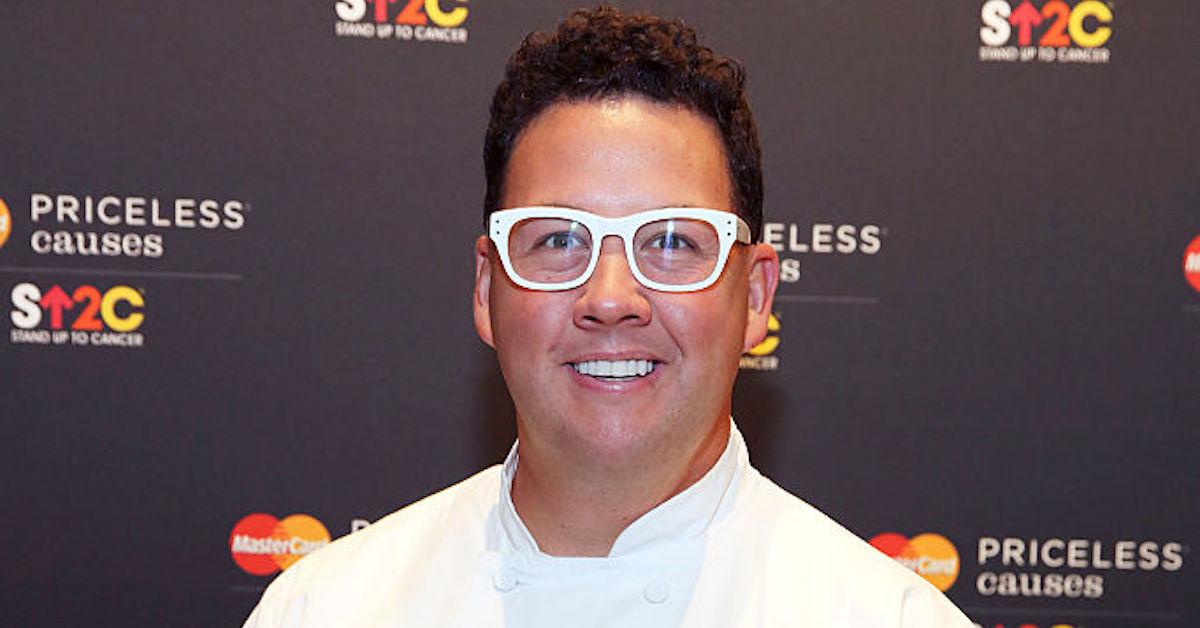 https://media.distractify.com/brand-img/MYpT4RR6B/0x0/graham-elliot-1625685119327.jpg