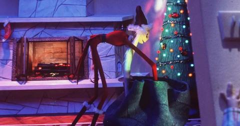 disney-plus-christmas-movie-1-1575669054354.jpg