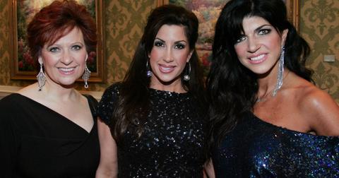 teresa-giudice-caroline-manzo-1579877792439.jpg