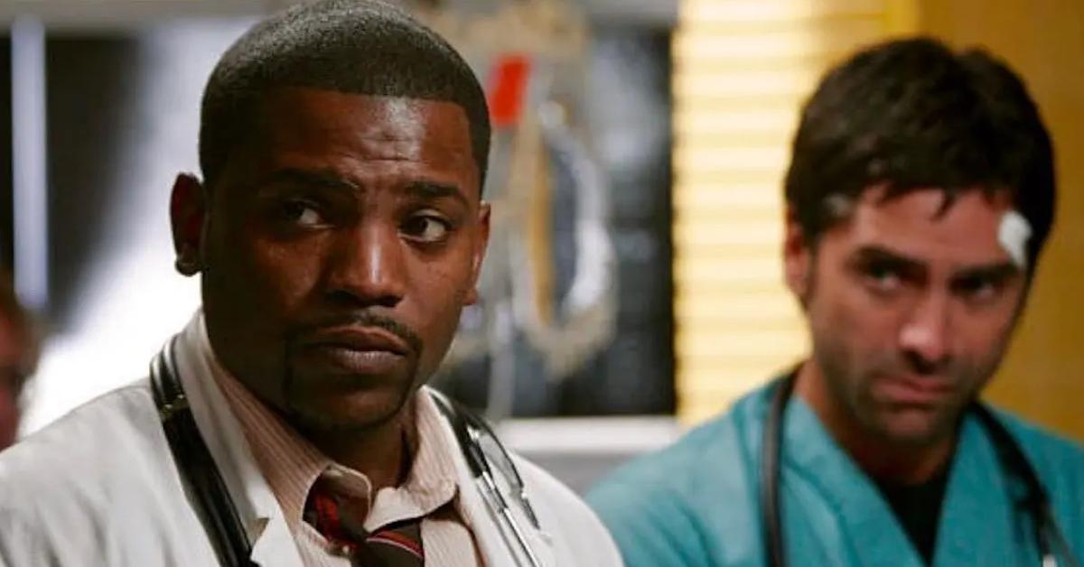 Mekhi Phifer as Dr. Greg Pratt and John Stamos as Paramedic Tony Gates on 'ER.'