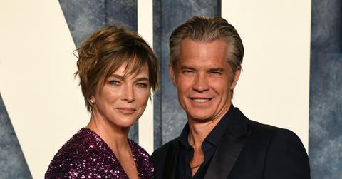 Alexis Knief and Timothy Olyphant at the 2023 Vanity Fair Oscar Party on March 12, 2023