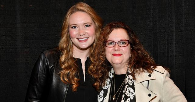 Sarah J. Maas with Laurell Hamilton