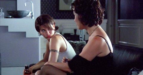 Gina Gershon and Jennifer Tilly in 'Bound'